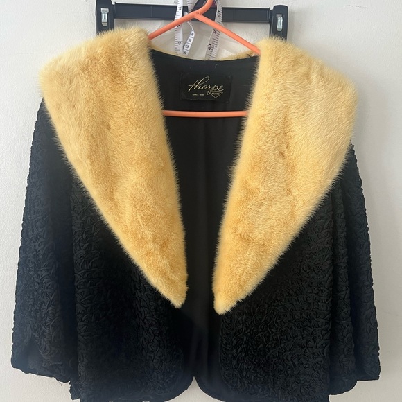Vintage Thorpe Furs Jacket - Picture 1 of 8